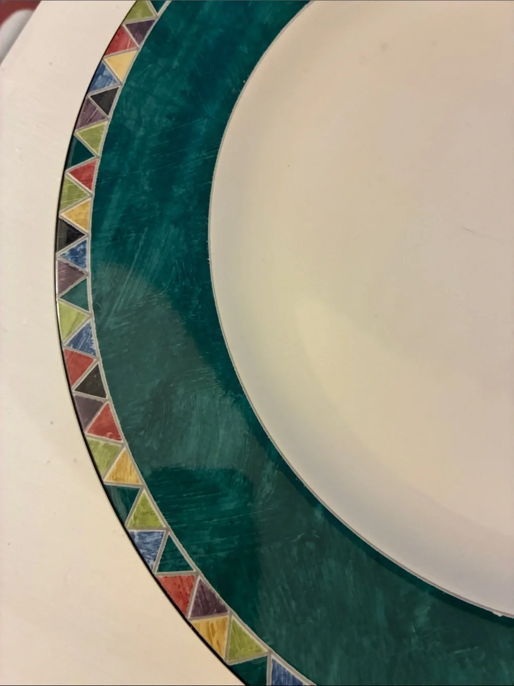 PTS International Interiors Carmen Chop Plate 12”